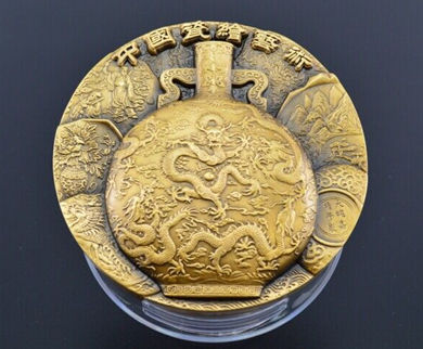 中国瓷画艺术铜章亮相