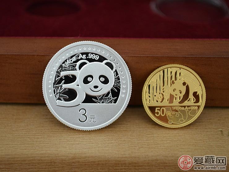 15年熊猫金银币