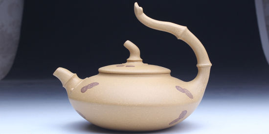 周伯娟制作《竹如意》