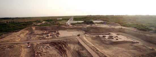 新疆达玛沟托普鲁克墩佛寺2、3号遗址全景 巫新华供图