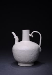 商晚期—西周 兽面纹方鼎10,120,000港元成交