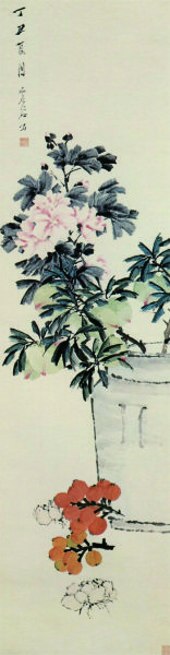 虚谷《蜀葵果品图》轴，纸本，设色，纵177.8厘米，横46