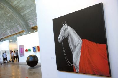 本届展览中最贵的作品孙浩的水墨作品《红拂驹》。