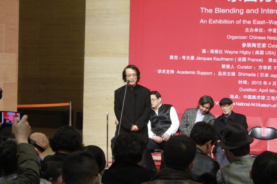 开幕式现场中国艺术研究院艺术创作院院长朱乐耕教授致辞