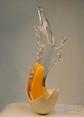 李金国作品《蛋》，2013，水晶树脂，105x34x34