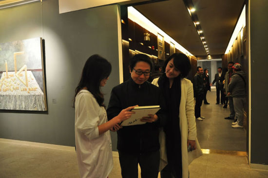 展览现场 中央美术学院人文学院院长尹吉男