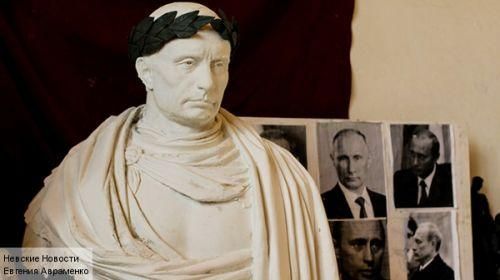 先睹为快，这尊雕塑很快将被翻制为铜像，将在列宁格勒（卫国战争纪念日当天圣彼得堡将临时改回这个名字）看着俄罗斯的子民