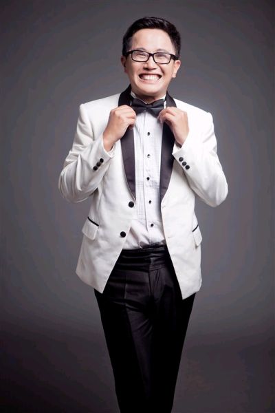 青年艺术家李明