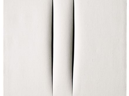 LUCIO FONTANA作品《CONCETTO SPAZIALE，ATTESE》(92.5 x 73.6 cm)