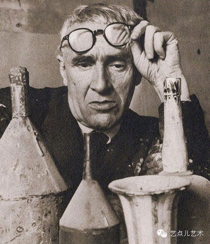 想找寻一片宁静 在莫兰迪的绘画里足以