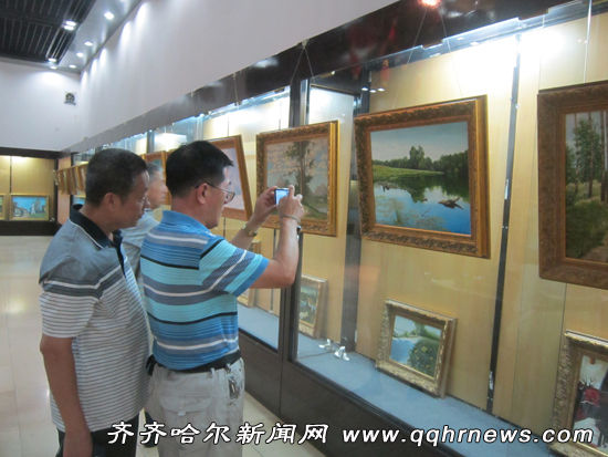 俄罗斯油画作品展在齐市博物馆盛装开幕