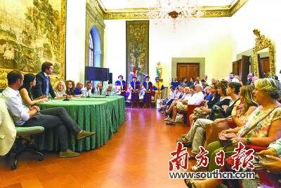 许鸿飞雕塑亮相美第奇宫