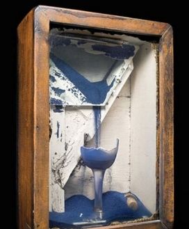 草间弥生最崇拜的男友大半生被母亲强控 