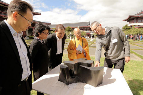 纽西兰奥克兰“Art Festival Out East艺术节”户外雕塑艺术展，首次亮相北岛佛光山