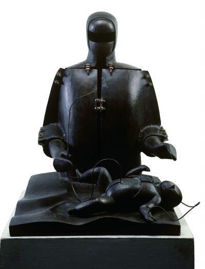 王中 《再造天性》 锻铜 90厘米×85厘米×80厘米 1998年