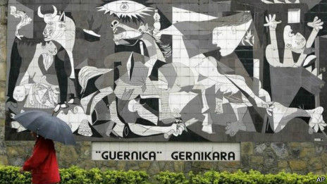 毕加索描绘战争残酷的名壁画格尔尼卡。