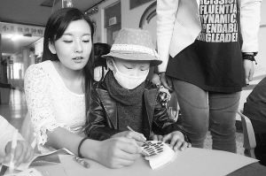 欧老师手把手教孩子学画画