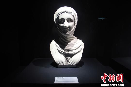 图为女祭司头像　记者 张一辰　摄