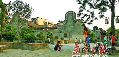 黄埔古村祠堂大街。