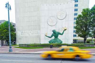 美国底特律的“底特律精神”雕像。新华社发