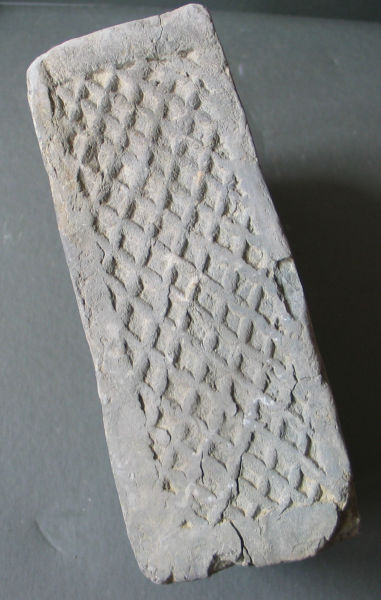 图1-2汉代几何纹砖