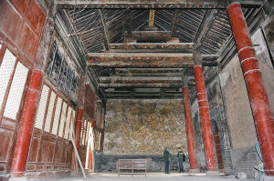 东岳庙目前正在修缮中