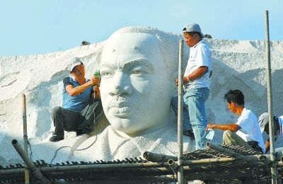 惠安人完成的马丁·路德·金大型石雕，备受美国方面赞赏。