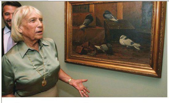 毕加索的儿子克劳德·鲁伊兹-毕加索（上）和女儿玛雅·惠特迈耶-毕加索（下）分别对艺术家作品作出鉴定。