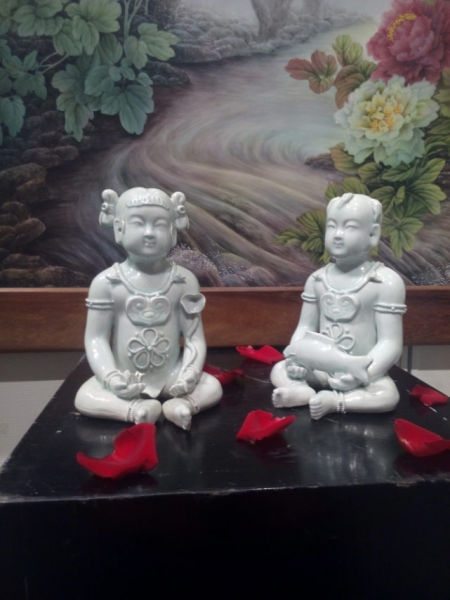 “2014新丝路中国当代陶瓷艺术展”在曼谷中国文化中心展品（摄影：中国日报记者 赵艳蓉）