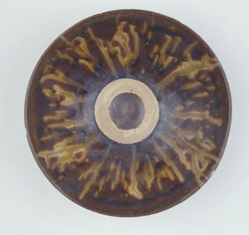 宋吉州窑玳瑁釉碗(图10)