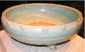明代 龙泉窑青瓷盆式八卦香炉 美国华盛顿特区史密森博物馆