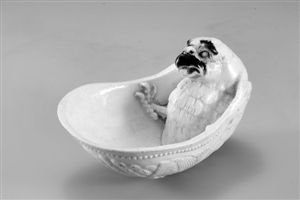 隋代洛京窑风格《白瓷鹰杯》。 （图片均由望野博物馆提供）