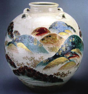 色绘吉野山图茶壶　　仁清17世纪　　福冈美术馆藏