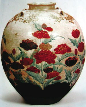 色绘罂粟花图茶壶 仁清 17世纪 出光美术馆藏