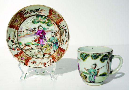 1760-1770年 广州彩狩猎纹杯及托碟