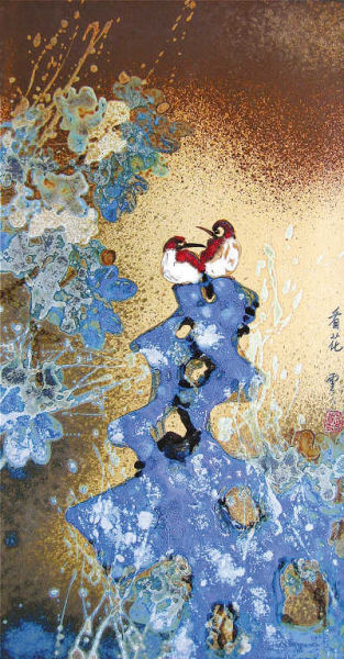 图为郑云云瓷绘作品《看花》。