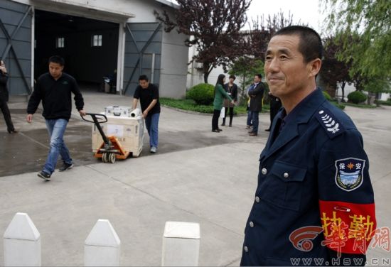 4月24日，西安 文物库房严密监控，除了保安之外还有层层监控； 本报记者陈团结摄影