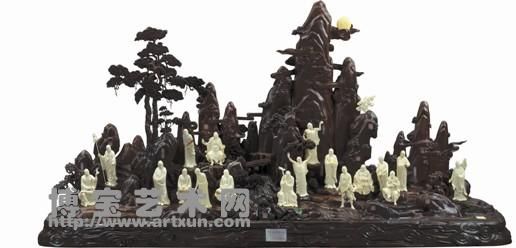 陈卓艺术中心与方文桃木雕共同创作的《十八罗汉显神通》2013年12月获中国“民间国宝”称号