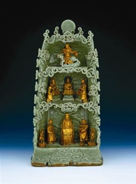 明永乐龙泉窑青釉道教神龛，高50.3厘米，长24厘米， 宽16厘米，大英博物馆藏。