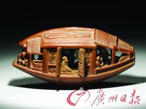 《核舟记》 榄雕 陈祖章（清） 现藏台北故宫博物院
