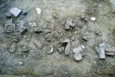 12月15日，离成都宽窄巷子不远的下同仁路考古发掘现场，出土大量佛像等文物。