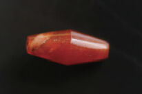 4600 年前的乌尔王墓出土的红玉髓玛瑙制品，