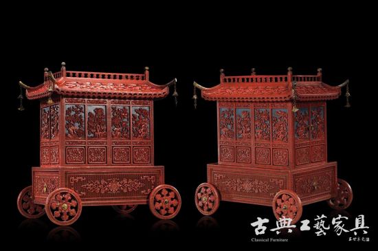 清乾隆 御制雕漆十二花神图宫车式文具箱，成交价184万元。