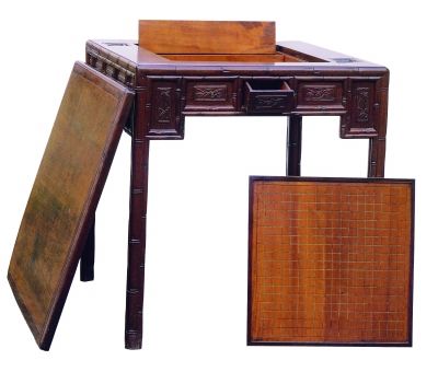 清代老红木竹节纹棋桌，现藏于苏州园林博物馆