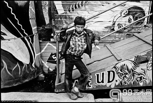 约兰达·安德拉德（Yolanda Andrade）《男孩和魔族》（El niño y el infierno），墨西哥城  1985