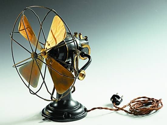 中国国际设计艺术博物馆藏品：“贝伦斯”震荡式通用型电扇