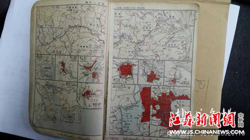 “世界精图”上详细绘制了当时中国几乎所有的大中型城市的地图。 