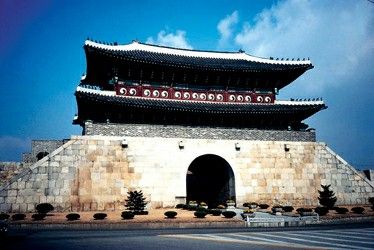 韩国首尔的崇礼门（图IC）