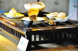 各具特色的奇石组成一桌“家常菜”。本文图片由深圳晚报记者 冯明 摄