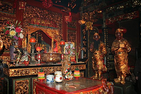 东山关帝庙是台湾800余座关帝宫庙的香缘祖庙